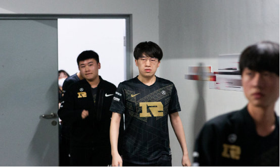 球俱乐部发 球俱乐部发