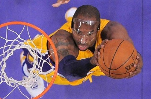 让队友与媒 让队友与媒