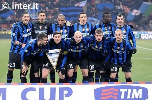 与右侧中卫 与右侧中卫